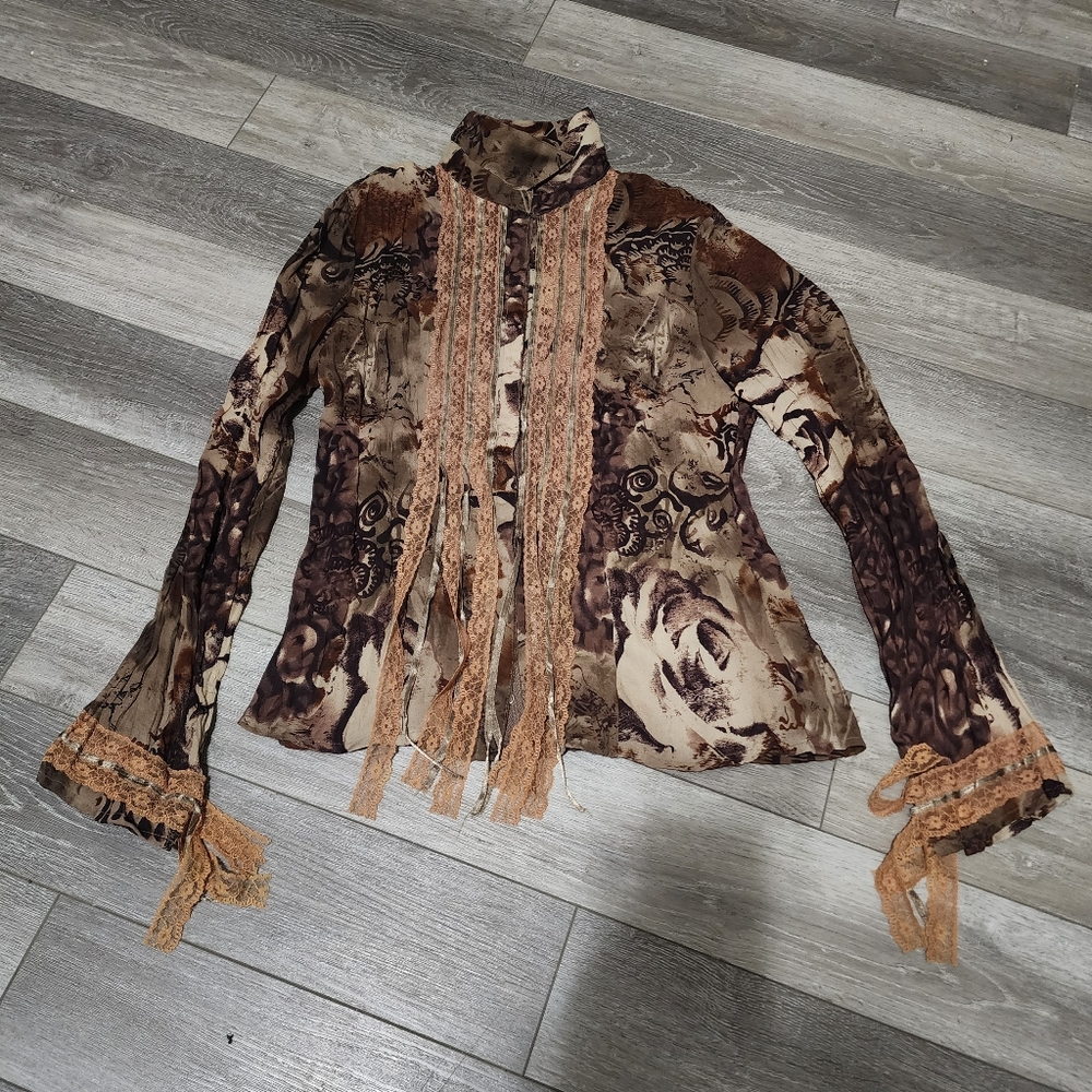 Le Caviar Abstract Patterned Blouse With Lace Trim - Picture 3 of 8